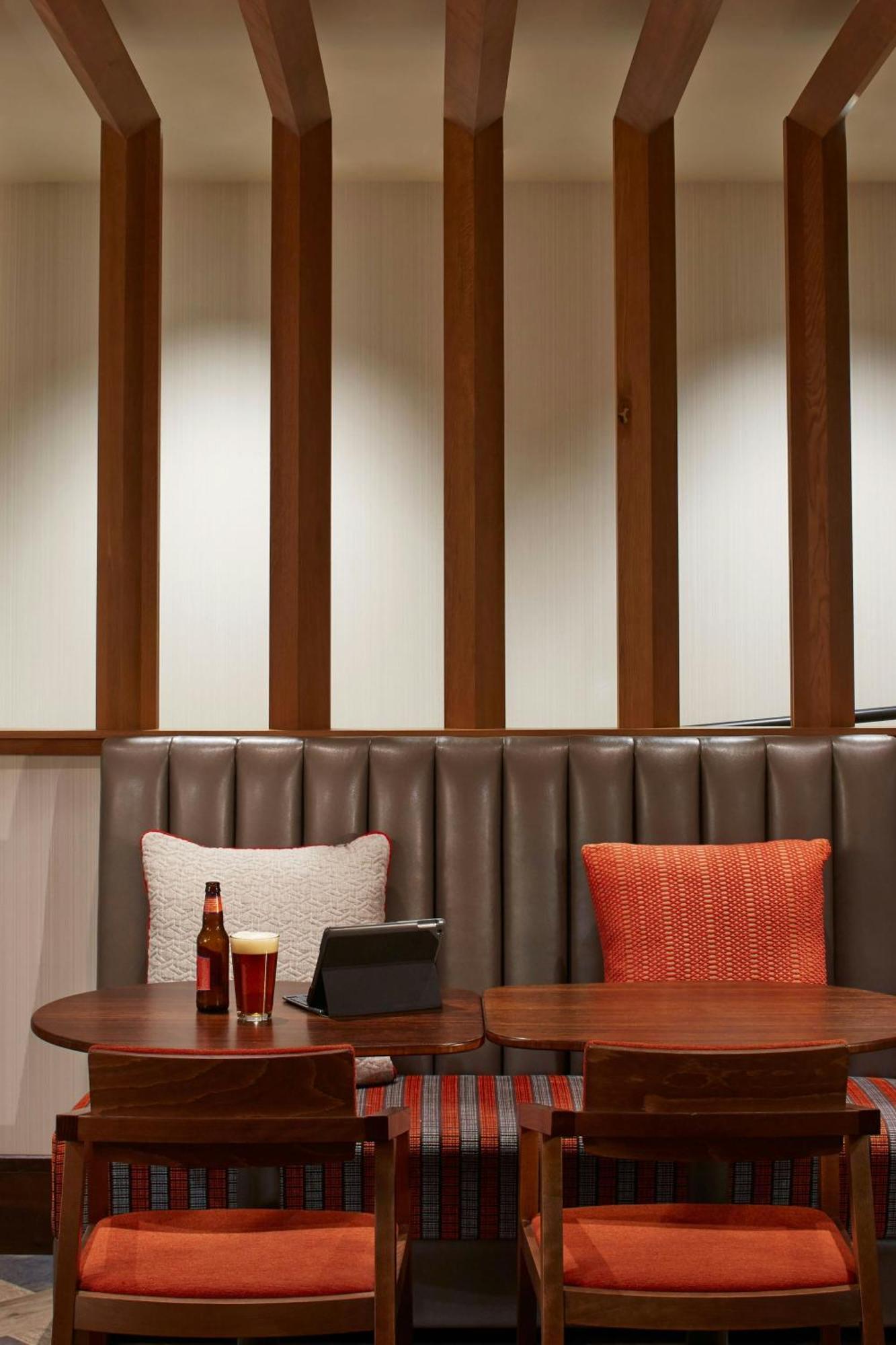คอร์ตยาร์ด เลค จอร์จ Hotel เลคจอร์จ ภายนอก รูปภาพ