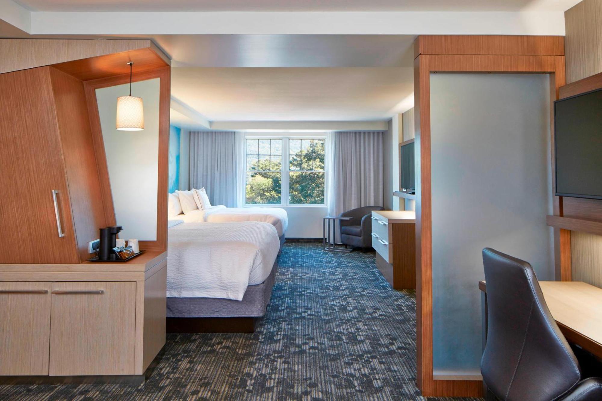 คอร์ตยาร์ด เลค จอร์จ Hotel เลคจอร์จ ภายนอก รูปภาพ