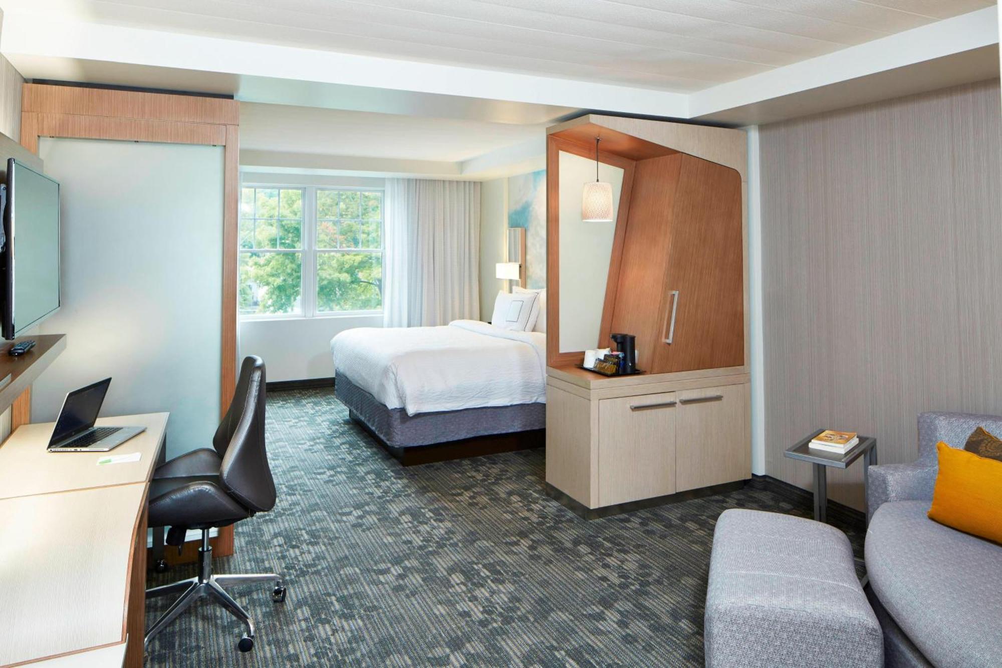 คอร์ตยาร์ด เลค จอร์จ Hotel เลคจอร์จ ภายนอก รูปภาพ