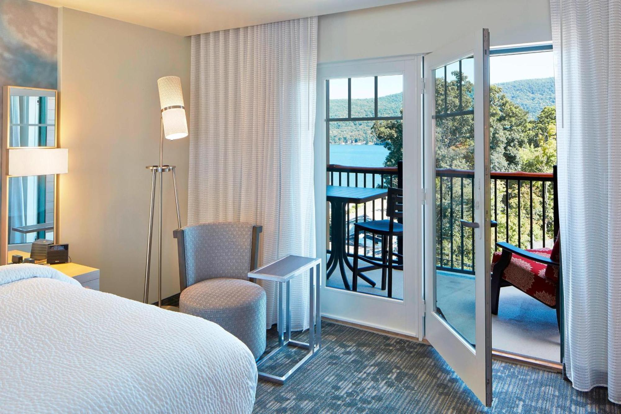 คอร์ตยาร์ด เลค จอร์จ Hotel เลคจอร์จ ภายนอก รูปภาพ